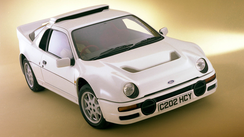 Front 3/4 view of a white Ford RS200