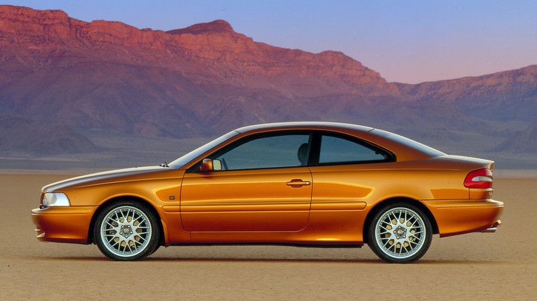 Side view of an orange Volvo C70 coupe