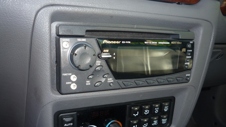 A mounted Pioneer car radio