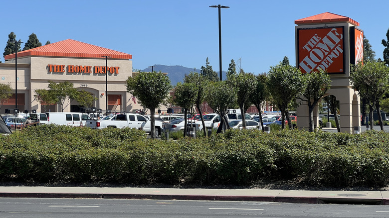 a home depot parking lot