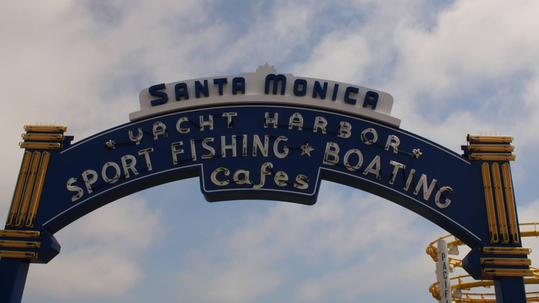 the sign over the Santa Monica pier