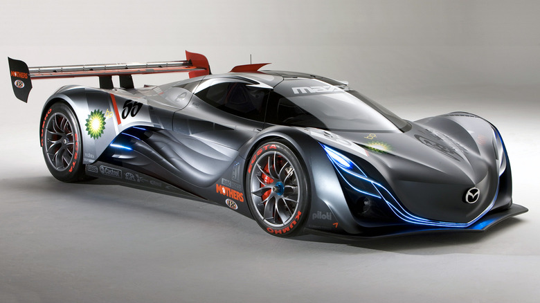 Front 3/4 view of the Mazda Furai concept