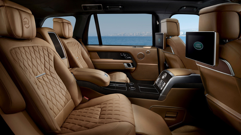 Land Rover Range Rover Autobiography showing sound system and interior