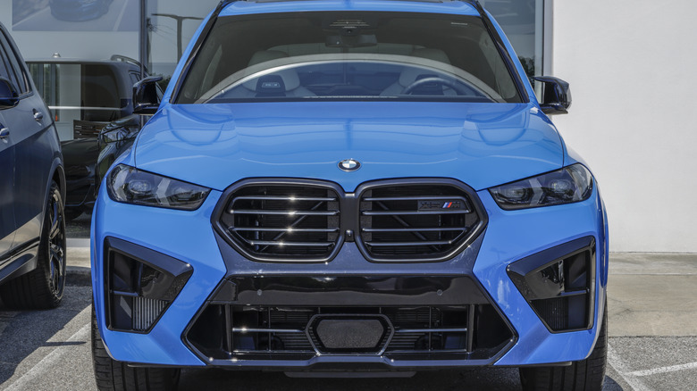 MW X5 M Competition xDrive Crossover SUV display.
