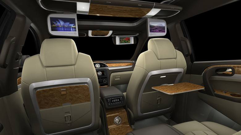 2006 Buick Enclave concept interior