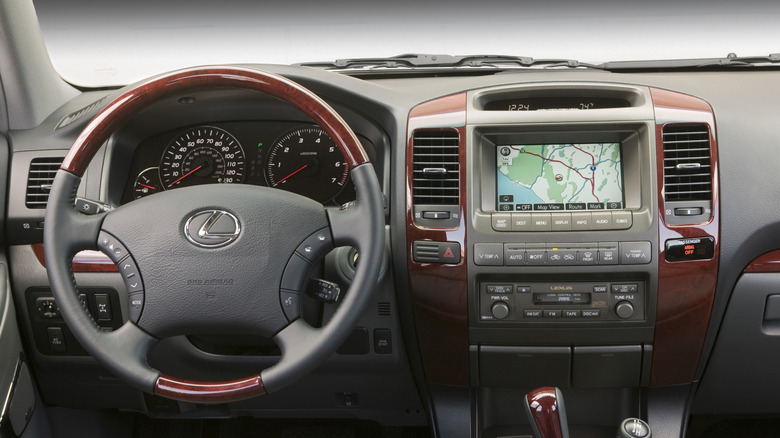 Lexus GX470 interior