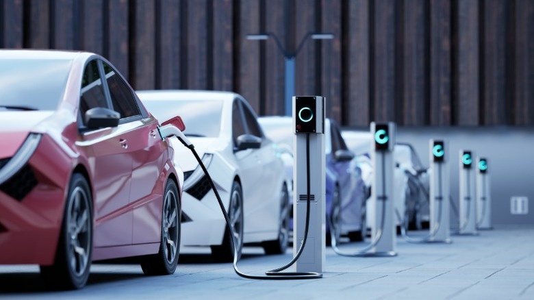 Multiple electric cars using charging stations