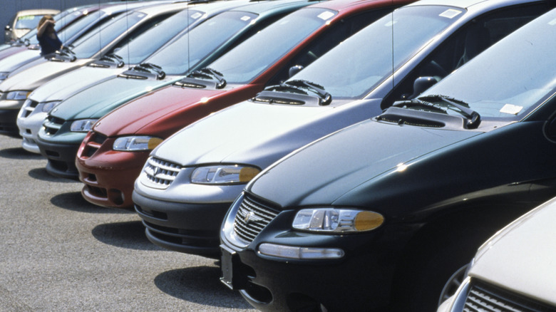 Chrysler minivans for sale at a Buzz Chew Chrysler-Plymouth-Dodge. (Photo by James Leynse/Corbis via Getty Images)
