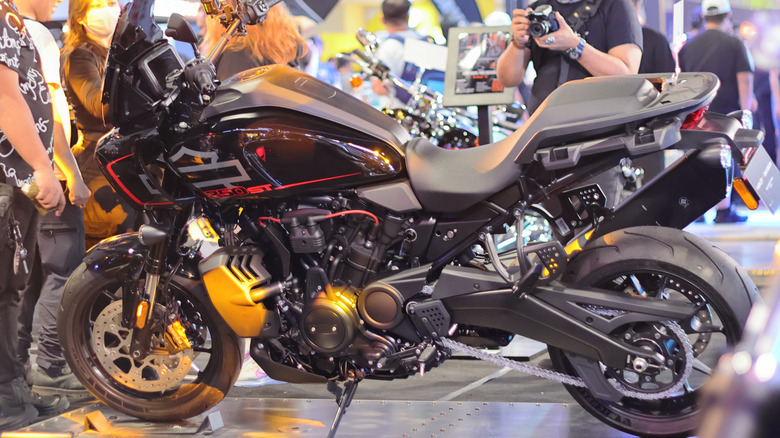 Harley-Davidson Pan America 1250 pinch a concatenation drive