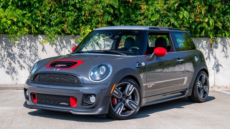 2013 Mini Cooper John Cooper Works GP front 3/4