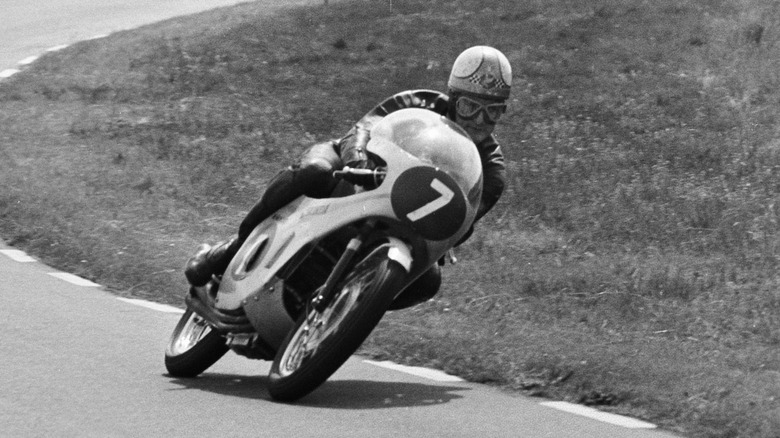 Mike Hailwood aboard the Honda 250 on the TT Assen Grand Prix motorcycle race