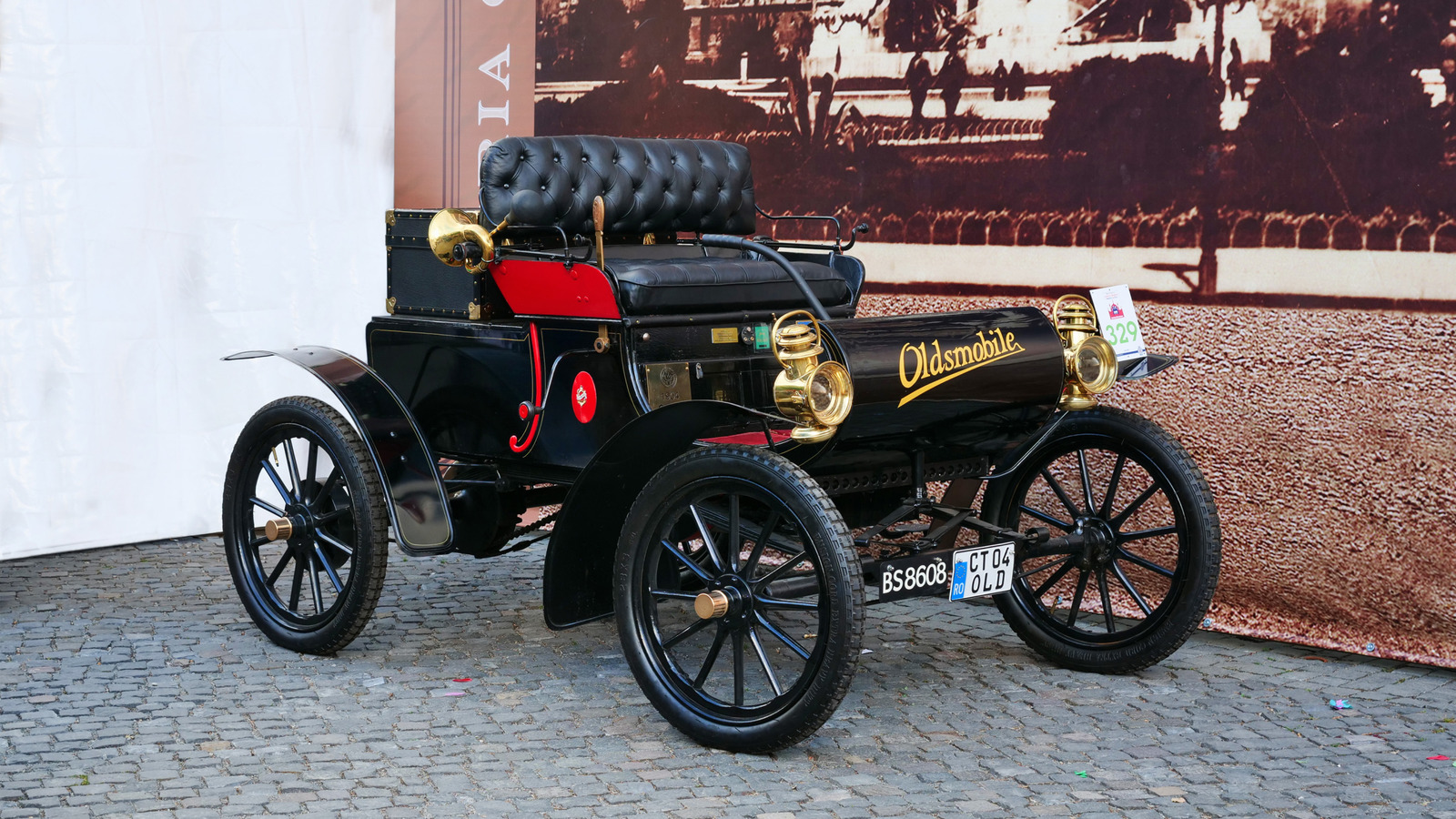 This Early Oldsmobile Was Powered By A One-Cylinder Engine