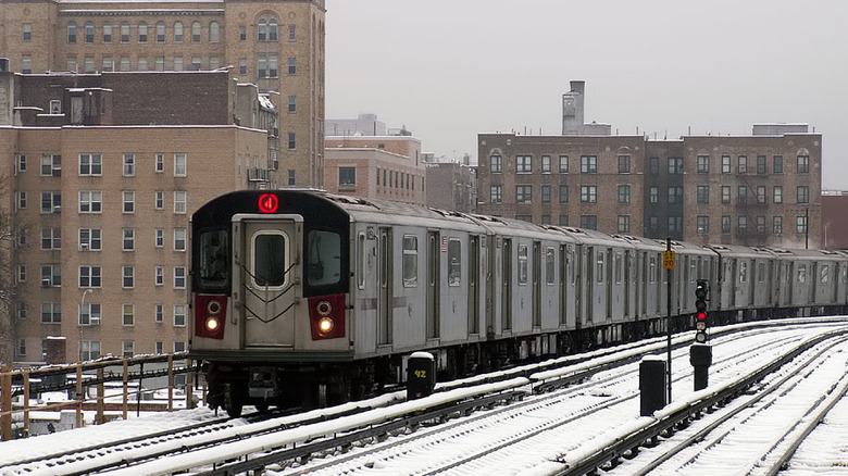 A New York City 4 train