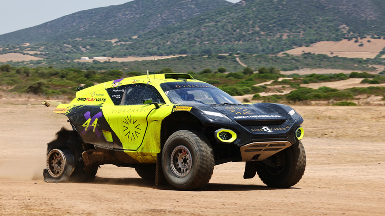 Cristina Gutierrez (ESP) / Sebastien Loeb (FRA), Team X44, with a puncture during the Sardinia on July 06, 2022