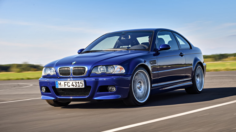 Three-quarter view photo of a blue E46 BMW M3.