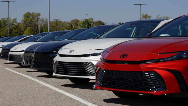 Noblesville - September 28, 2025: Toyota Camry display at a dealership. Toyota offers the Camry in LE, SE, Nightshade, XLE, and XSE models MY:2026
