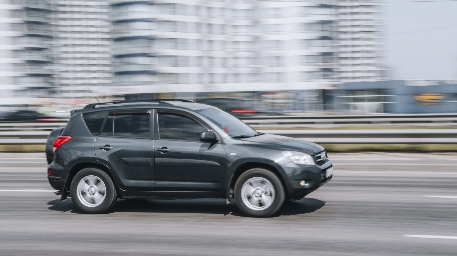 The Toyota RAV4 V6 Embarassed These More Expensive Crossovers And SUVS To 60