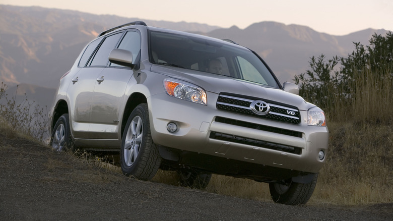 2006 RAV4 V6 front view photographed outdoors.