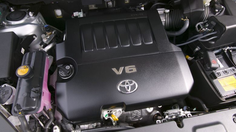 Closeup of 2GR-FE engine inside 2006 RAV4.