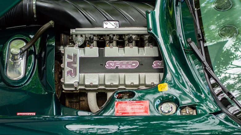 Speed ​​Six на TVR направи почти 100 HP на литър (и беше половината от Speed ​​Twelve)