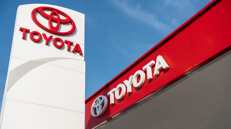 Toyota dealership Facade and billboard in Guadalajara, Jalisco, Mexico