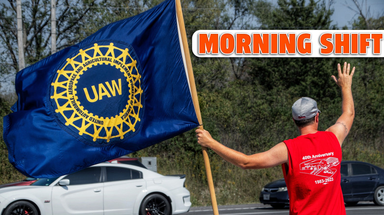 WENTZVILLE, MISSOURI - September 30, 2023: Members of the United Auto Workers (UAW) Local 2250 picket outside of the General Motors (GM) Auto Assembly Plant as part of nation-wide labor strikes.