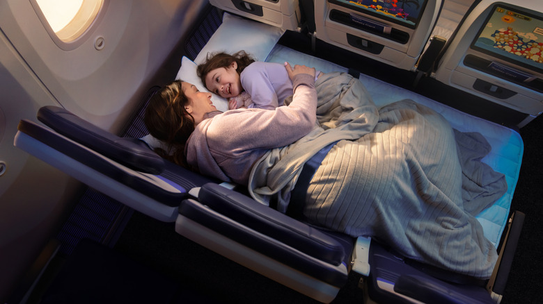 An example of what the United Relax Row will look like in service