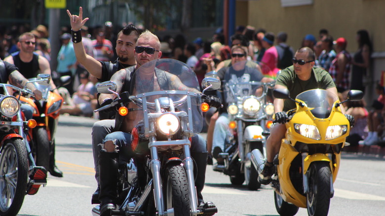 motorcycle without helmet