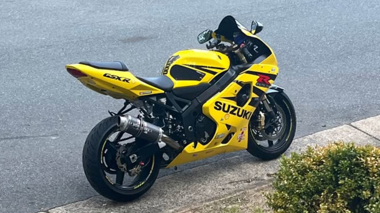 A yellow Suzuki GSX-R600