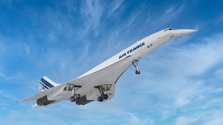 A supersonic-capable Concorde plane