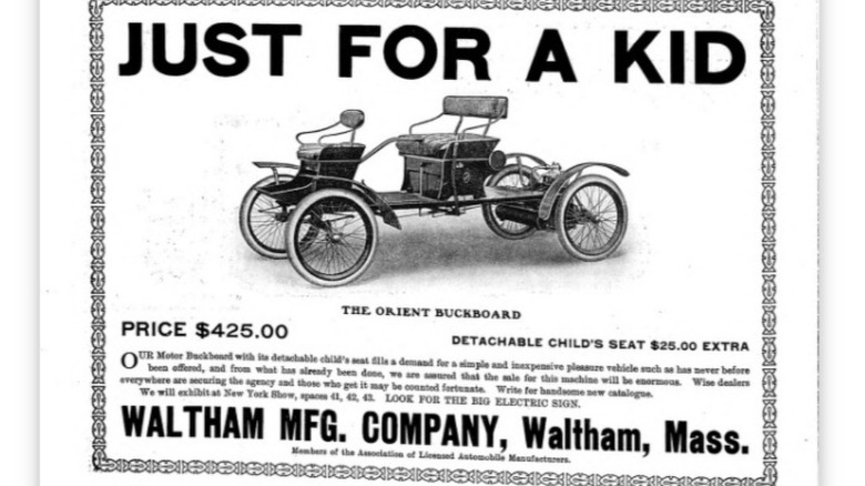 Ad for the 1904 Orient Buckboard with a detachable child seat on the front
