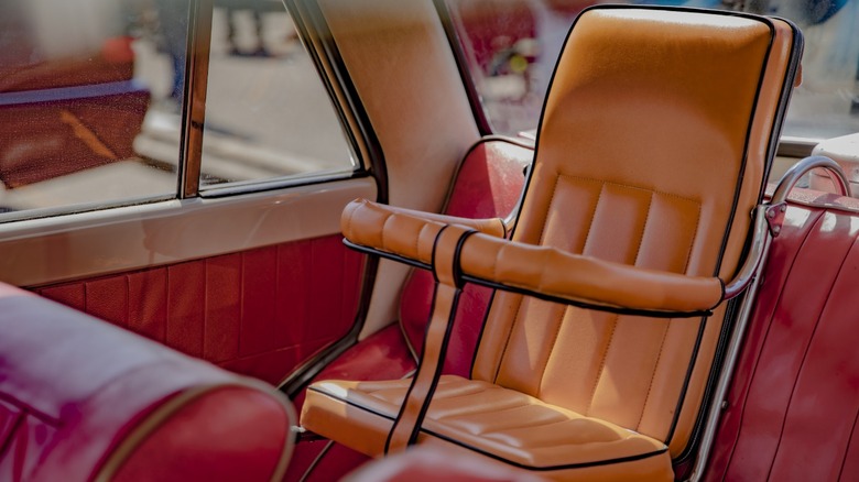 Vintage child car seat similar to Sit-N-Stand model