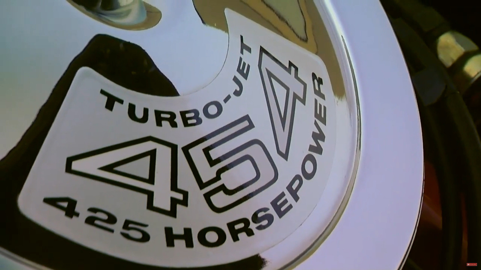 What Are The Differences Between The Chevy 454 And Pontiac 455 V8 Engines?