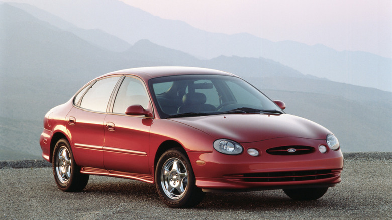 1996 Ford Taurus front 3/4