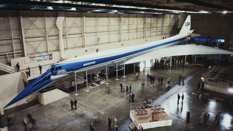 Full mockup of the Boeing 2707