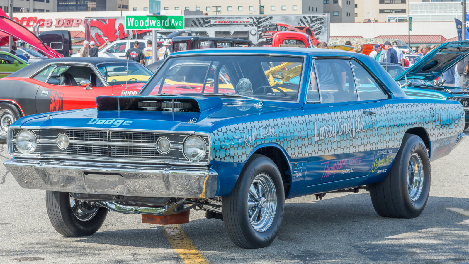 What Made The LO23 HEMI Dart So Fast (And So Rare)