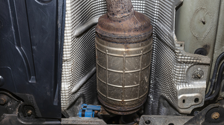 Underside of a car showing the DPF