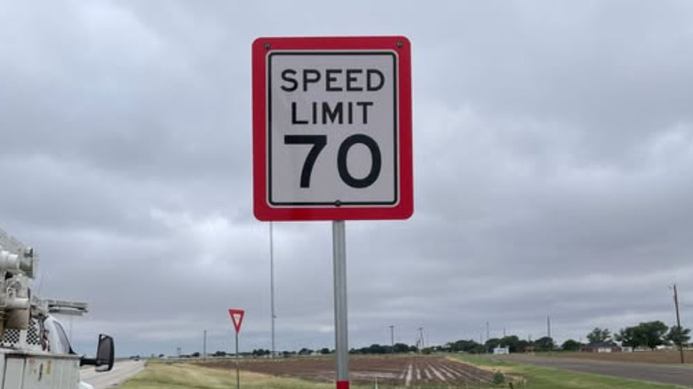 Freshly installed red-border speed limit sign in Texas