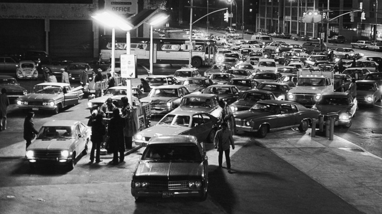 A long line of cars at a gas station in 1974 Brooklyn, New York