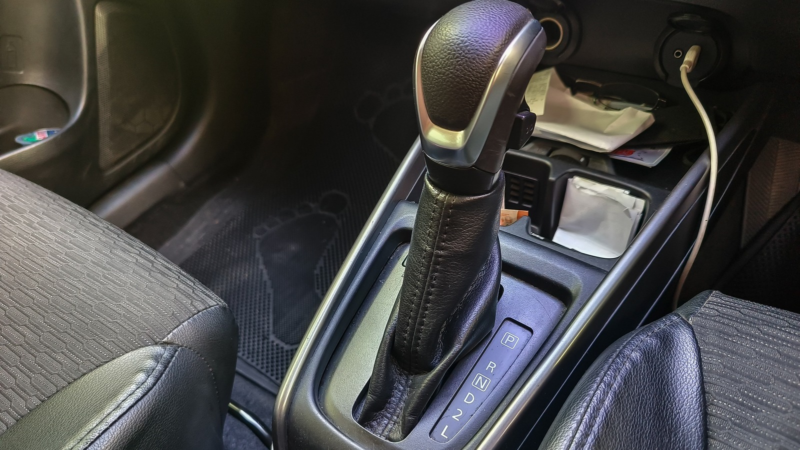 What The 'L' On Your Gear Shifter Actually Does