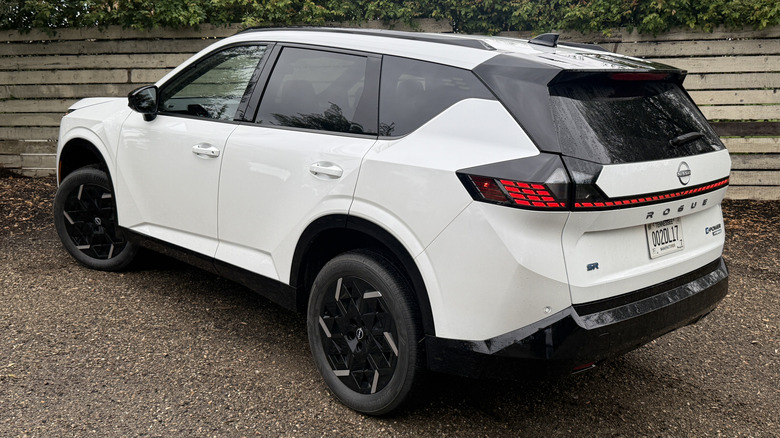 2027 Nissan Rogue Hybrid rear 3/4 view