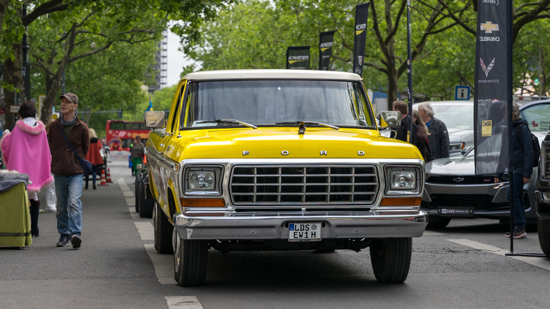 Front shot of a yellow 1979 Ford F-150 Ranger XLT