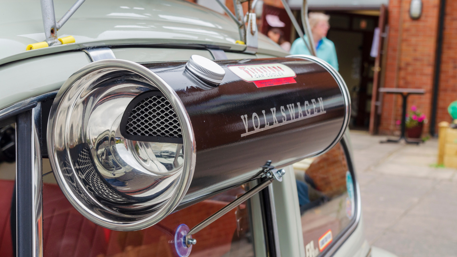 When VW Beetle Owners Turned To Swamp Coolers To Survive The Summer