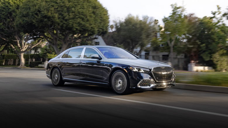 Front 7/8 of 2027 Mercedes-Maybach S 680