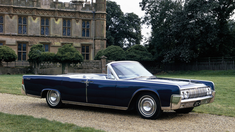 1964 Lincoln Continental front 3/4