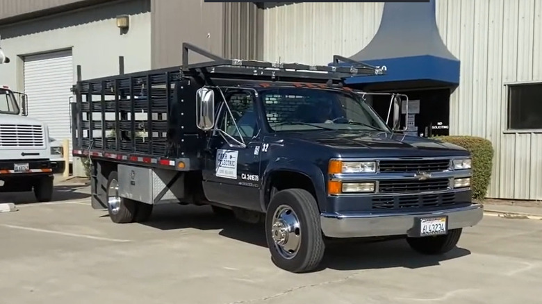 A 2001 Chevrolet C3500 HD pickup truck outside
