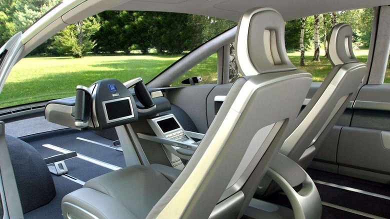 2002 GM HyWire concept interior cabin