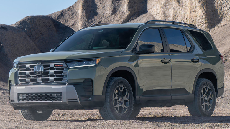 2026 Honda Pilot front 3/4