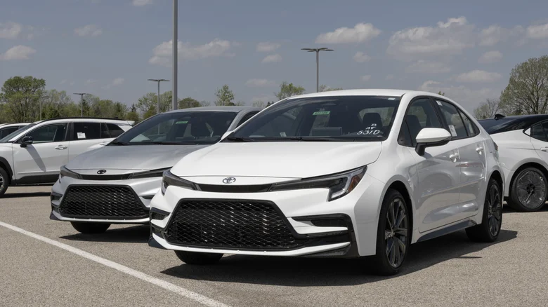 Які нові негібридні автомобілі можуть перевищити 40 MPG?