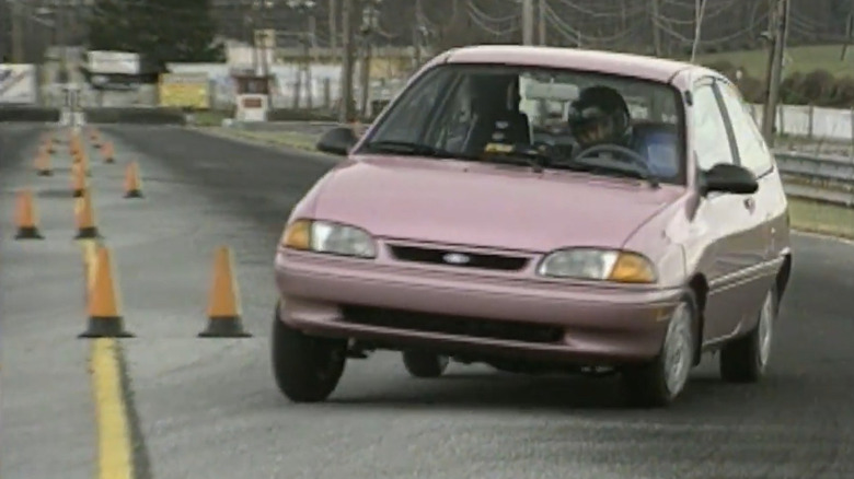 Testing the Ford Aspire on the offset slalom